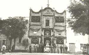 La chiesa dei SS. Cosma e Damiano nel 1948